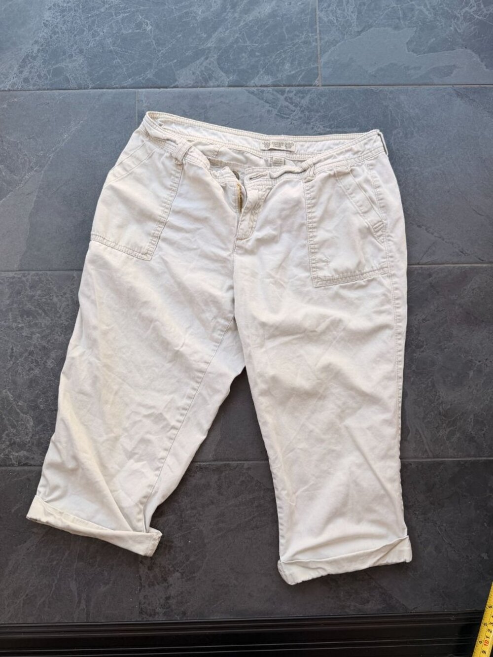 Vintage america capri cargo shorts womens size 8 medium tan beige